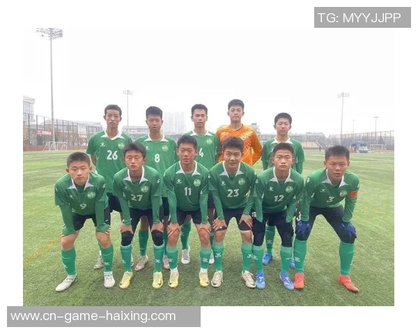 西班牙U18青年队与塞维利亚U18队精彩对决展现足球新星风采