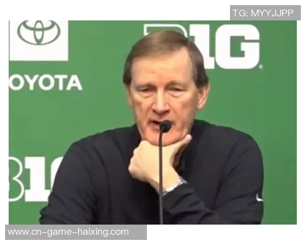 俄勒冈主帅评林葳新高!直指出手仍糟糕,点名CBA防卫培育拉胯! 俄勒冈主帅评林葳新高!直指出手仍糟糕,点名CBA防卫培育拉胯!